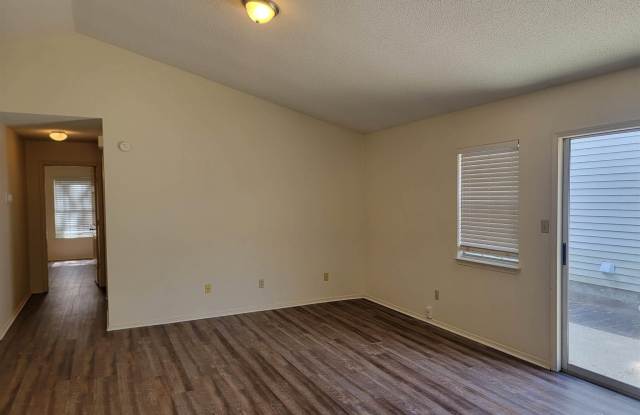 8146 Treetop Ln Gallery 2