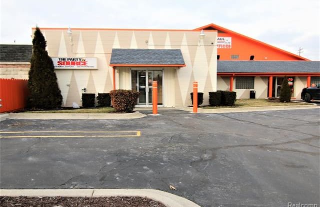 26400 W 8 MILE Road - 26400 8 Mile Road, Southfield, MI 48033
