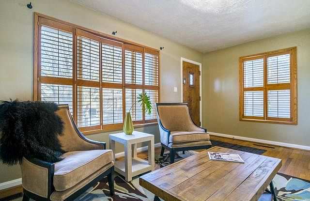 3573 South 2300 East Gallery 3