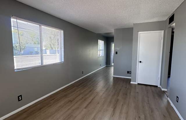 2608 West Ocotillo Road Gallery 3