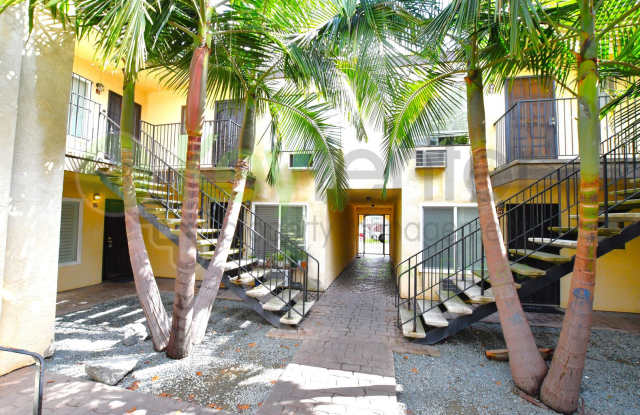 North Park Condo | Mins away from Hwy 805 & 15 Gallery 1