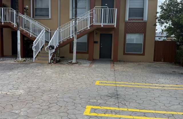 128 W 21st St photos photos