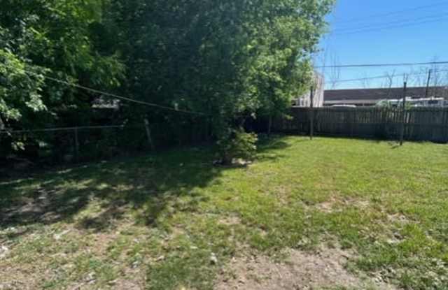 3121 Magnolia Street photos photos