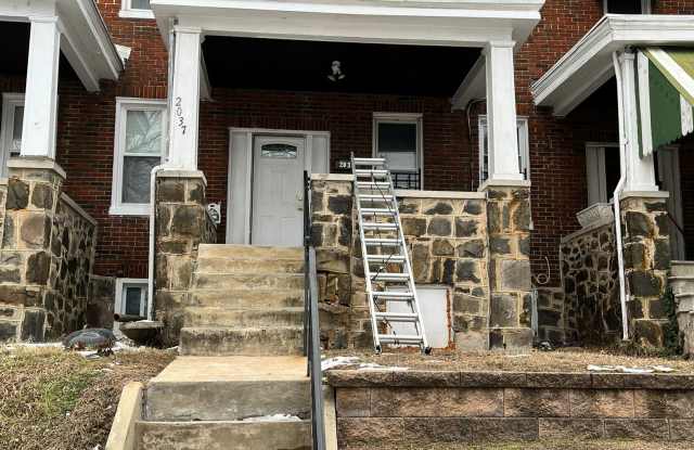 2037 N. Wheeler Ave. photos photos