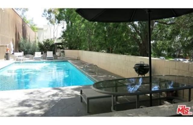 3949 Los Feliz Boulevard - 3949 W Los Feliz Blvd, Los Angeles, CA 90027