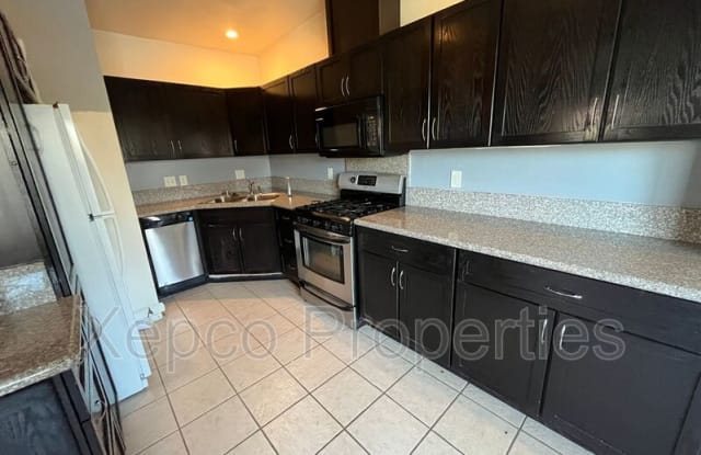 552 S Mountain View Dr - 552 South Mountain View Drive, Palm Springs, CA 92264