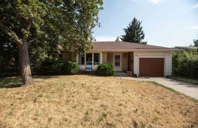West Fort Collins Ranch Style Home - 1305 West Myrtle Street, Fort Collins, CO 80521
