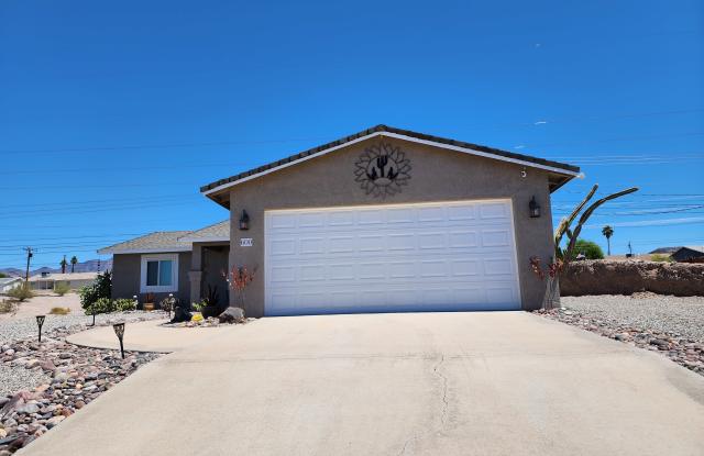 600 Mohican Dr photos photos