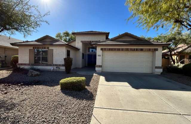 3 Bed/ 2 Bath Home with Den in Arrowhead Ranch with Pool! photos photos