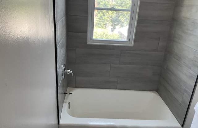 19 Oakland Terrace - 2 photos photos
