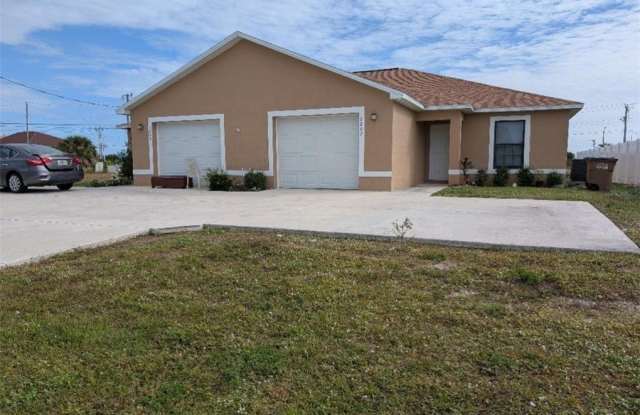 2807 SW 8th Place unit: 2807 photos photos 2807 SW 8th Place unit: 2807 photos photos