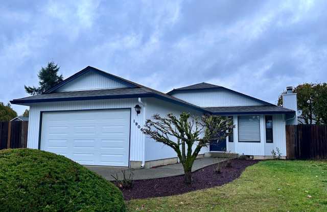 Charming 3 bed, 2 bath house in Cascade SE Neighborhood Gallery 1