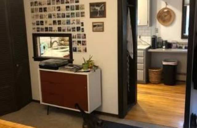 827 Dewey Avenue Gallery 4