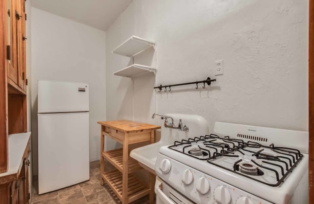 225 Place Apartments Gallery 4