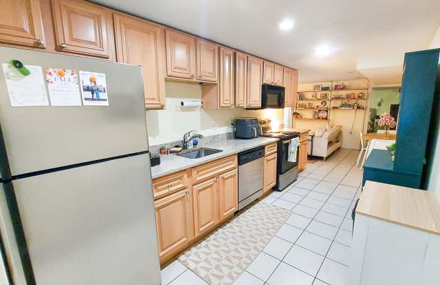 2719 Ontario Rd NW photos photos