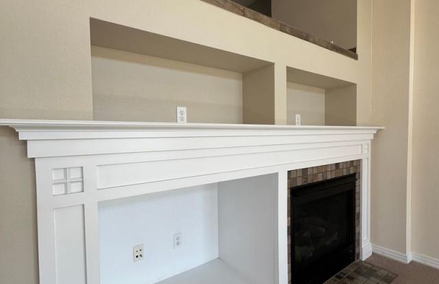 Charming Townhouse with Modern Comfort in Lafayette!-$500 off 1st month's rent if rented by 10/30! Gallery 3