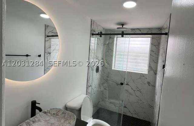 316 Surfside Blvd photos photos