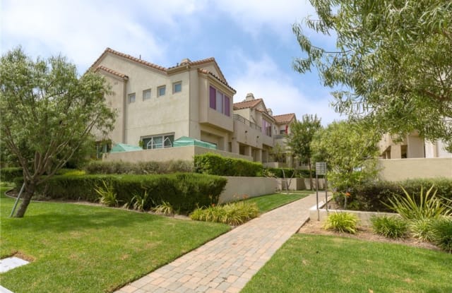 301 Kansas Street - 301 Kansas Street, El Segundo, CA 90245