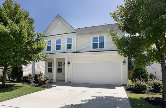 Beautiful 4 Bedroom Home with Fenced in Yard! Located in the Summerdale Neighborhood-Fuquay Varina-Available August 1st! photos photos