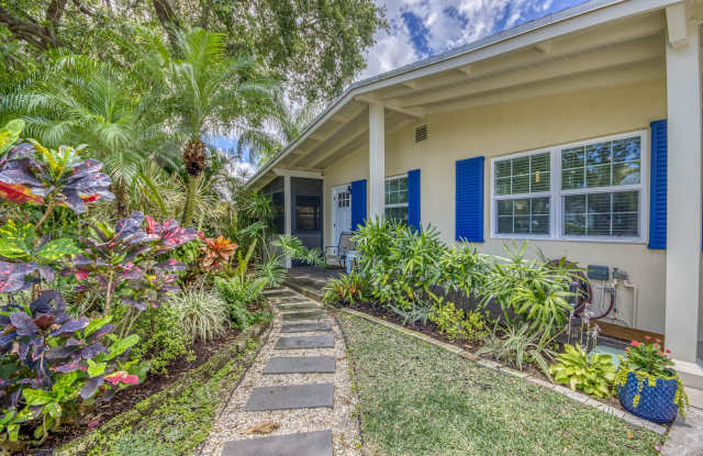 404 S Caloosahatchee Avenue photos photos
