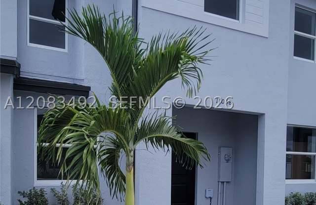 11038 SW 231 ST Gallery 3