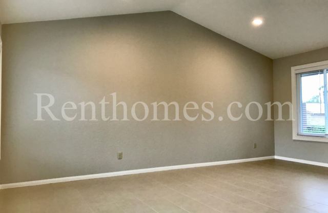 13485 Thunderhead Street Gallery 2