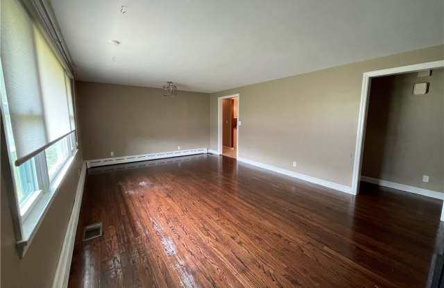447 Wolcott Road Gallery 4