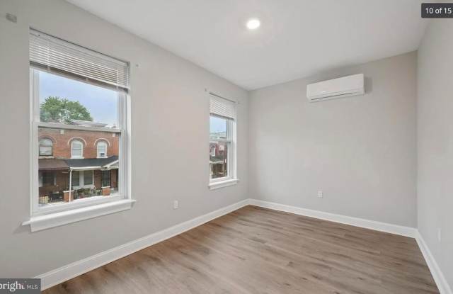 1236 W AIRDRIE Street Gallery 4