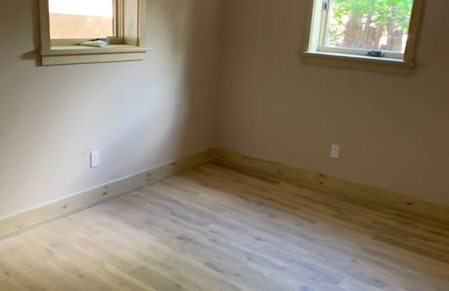 Sweet downtown Adobe Home photos photos