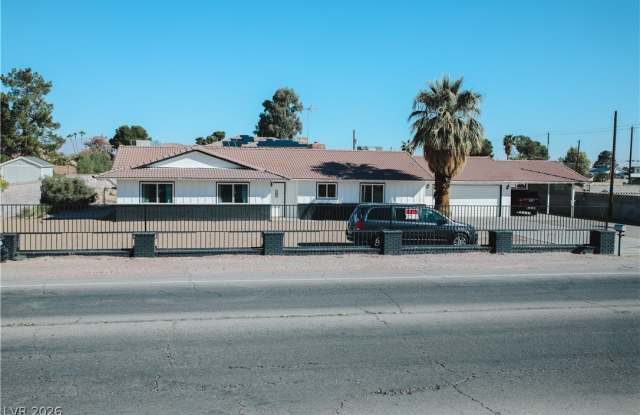 2580 E Hacienda Avenue photos photos