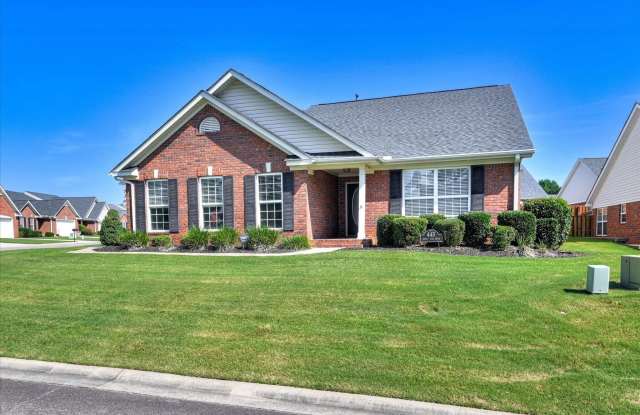 443 Surrey Park Drive SE Gallery 2