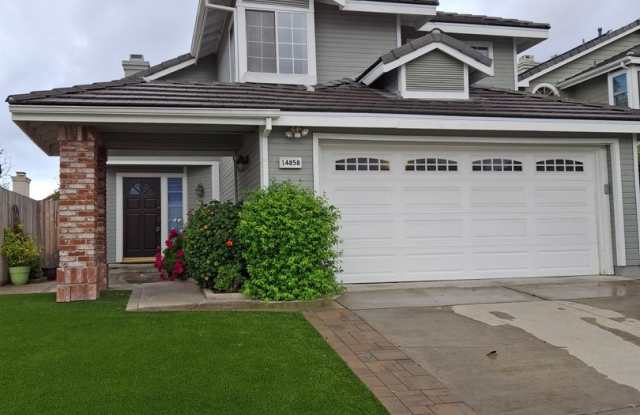 Beautifully Remodeled 4-Bedroom, 3-Bath w/ 2 Car-Garage and Central AC/Heat! MUST SEE!!! photos photos