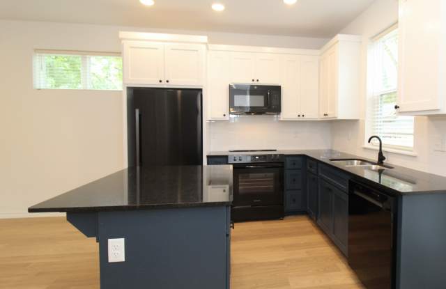 318 South Combs AvenueApt #1 - 318 South Combs Avenue, Fayetteville, AR 72701