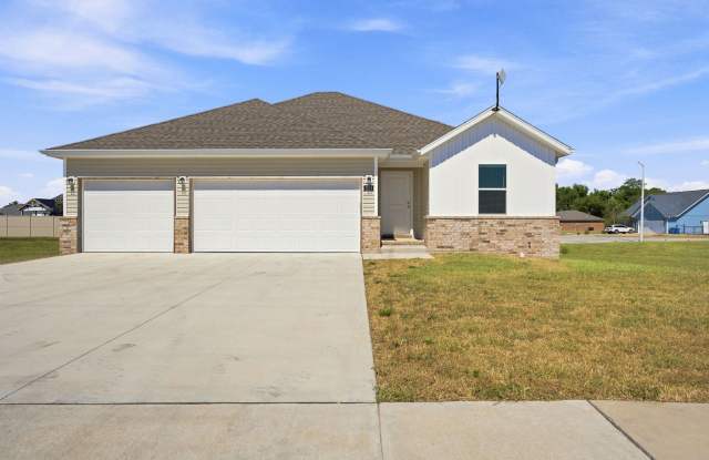 NEWLY BUILT 4 BEDROOM HOME BOLIVAR, MO Gallery 3