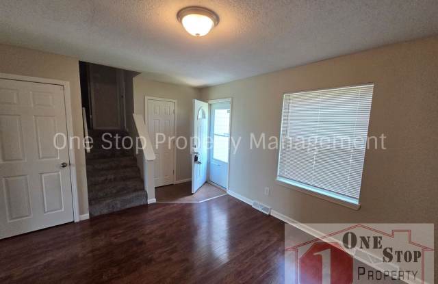 Updated 3 Bedroom, 1 Bathroom Duplex in Independence, MO Gallery 4