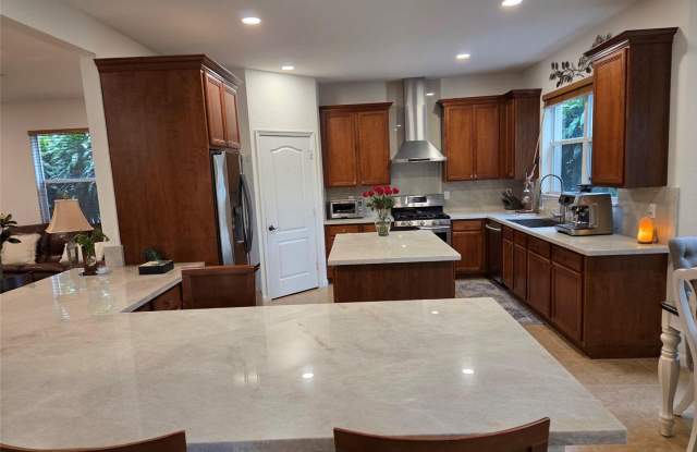 383 Berenger Walk, Royal Palm Beach, FL 33414 photos photos