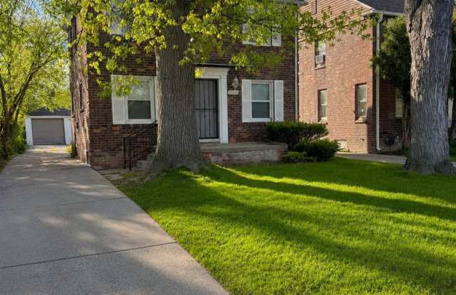 Spacious 4-Bedroom Rental Home Available for Lease Gallery 3