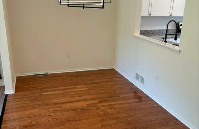 307 Cobble Creek Curve Gallery 3