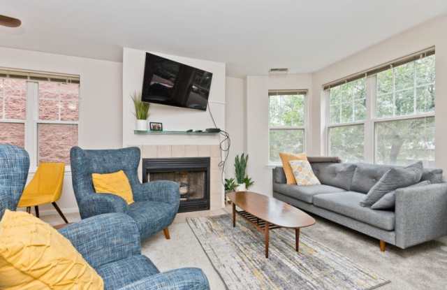 1156 North Howe St. photos photos