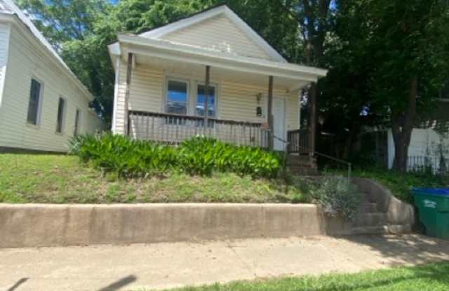 Cute 3 Bedroom Manchester Bungalow photos photos