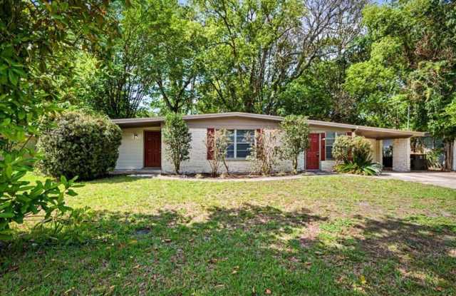7010 Arques Road photos photos