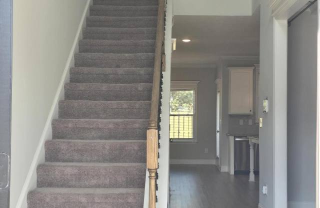 631 Garland Trail Gallery 3