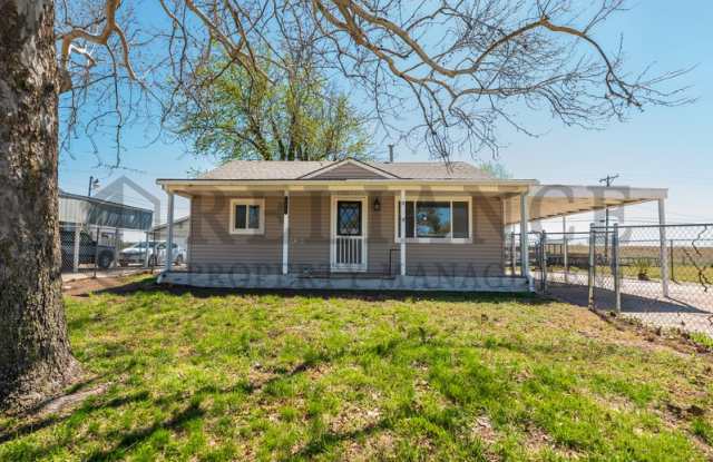 125 Grover Avenue photos photos