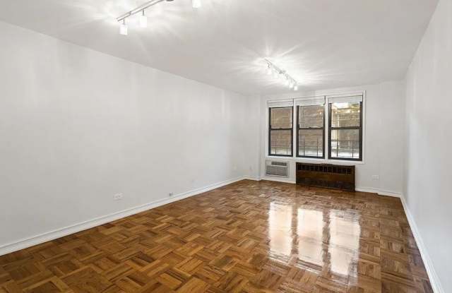 3730 73rd St photos photos