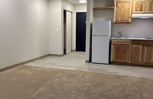775 East Palmer-wasilla Highway Gallery 2