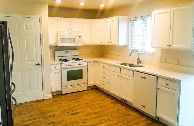 1463 W 50 S Gallery 4