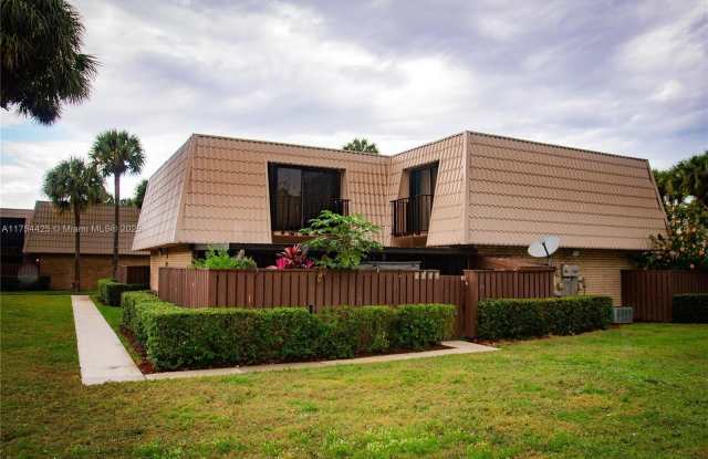 5824 58th Way - 5824 58th Way, West Palm Beach, FL 33409 5824 58th Way - 5824 58th Way, West Palm Beach, FL 33409