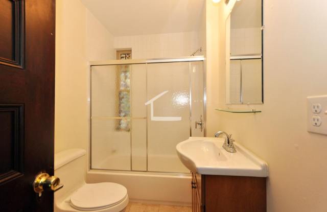 Charming Room for Rent-No Broker Fee photos photos Charming Room for Rent-No Broker Fee photos photos