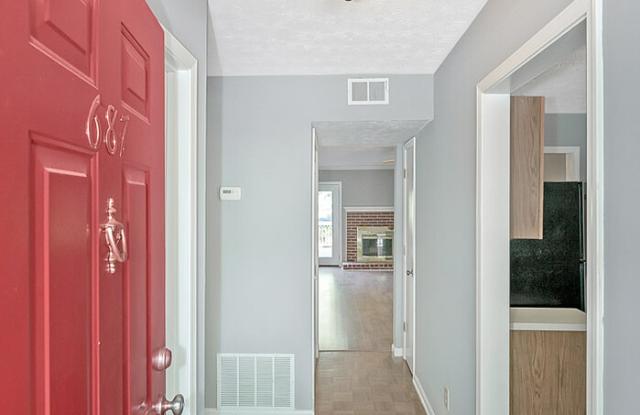 687 Stratford Green Gallery 2