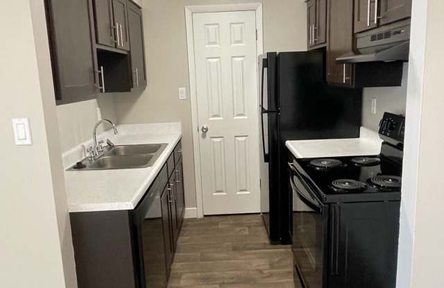 Spring Creek Apartments photos photos